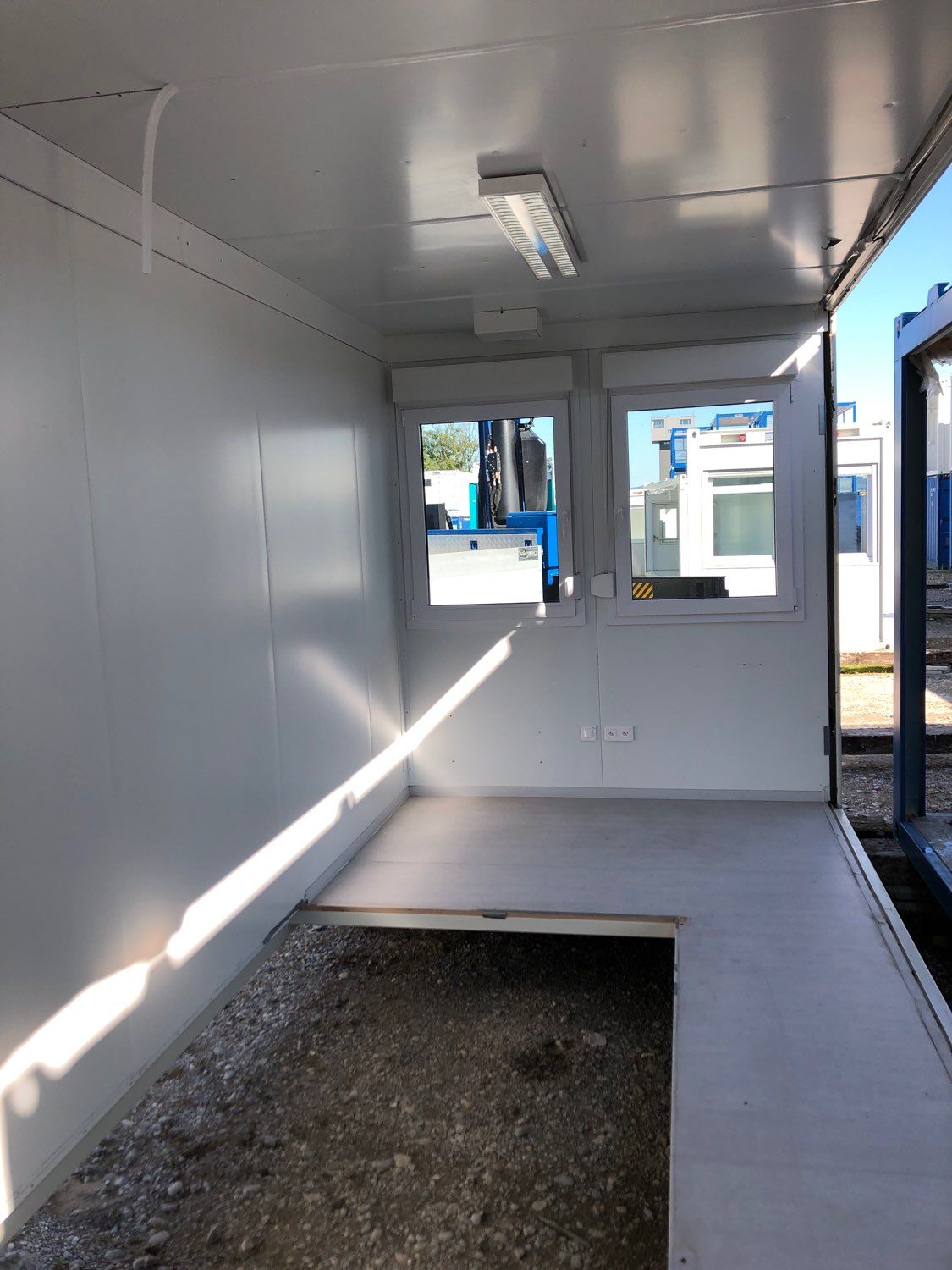 4x24' Innentreppen-Container