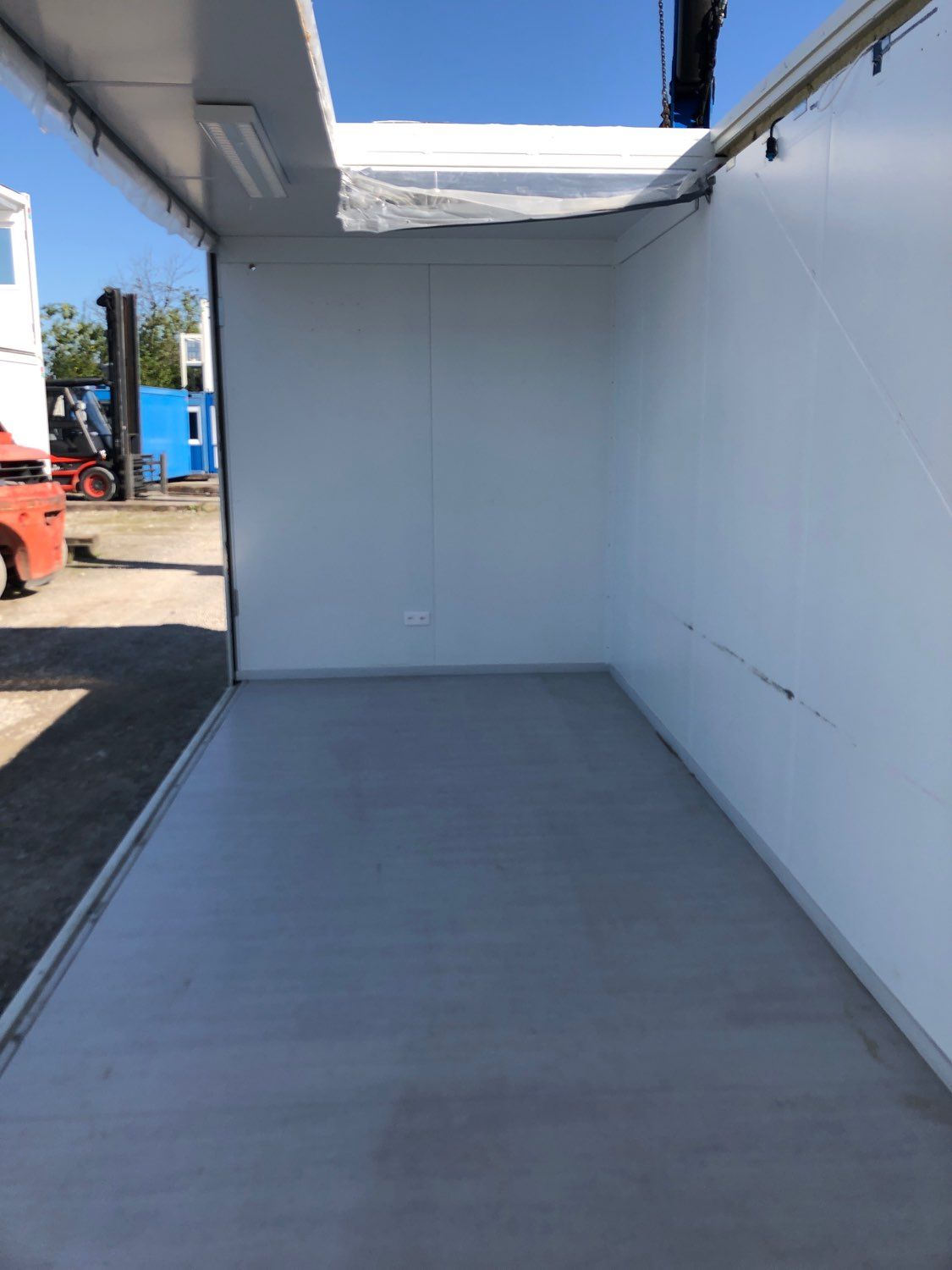 4x24' Innentreppen-Container