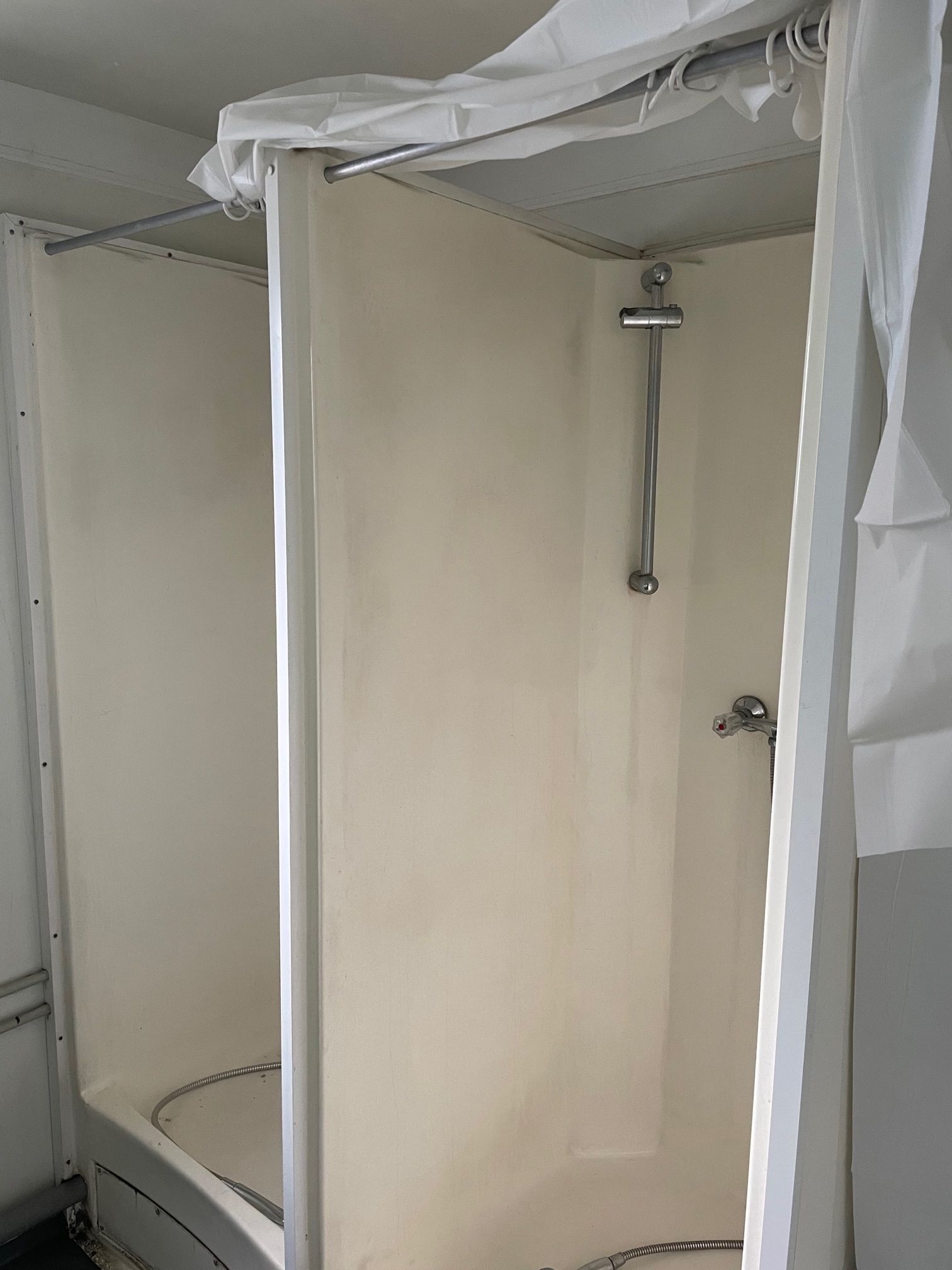 20' Dusch-/WC-Container