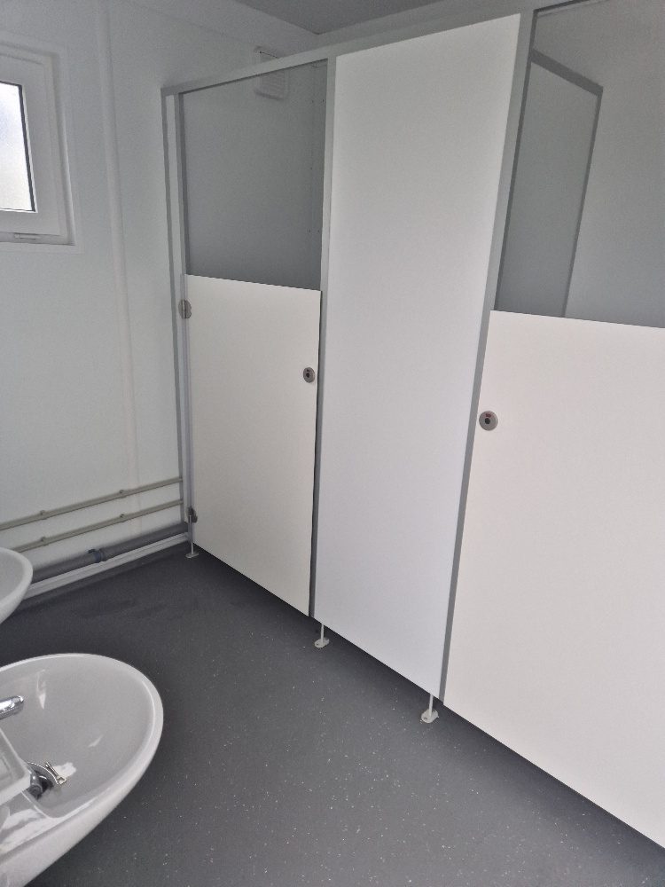 Sanitärcontainer 20'