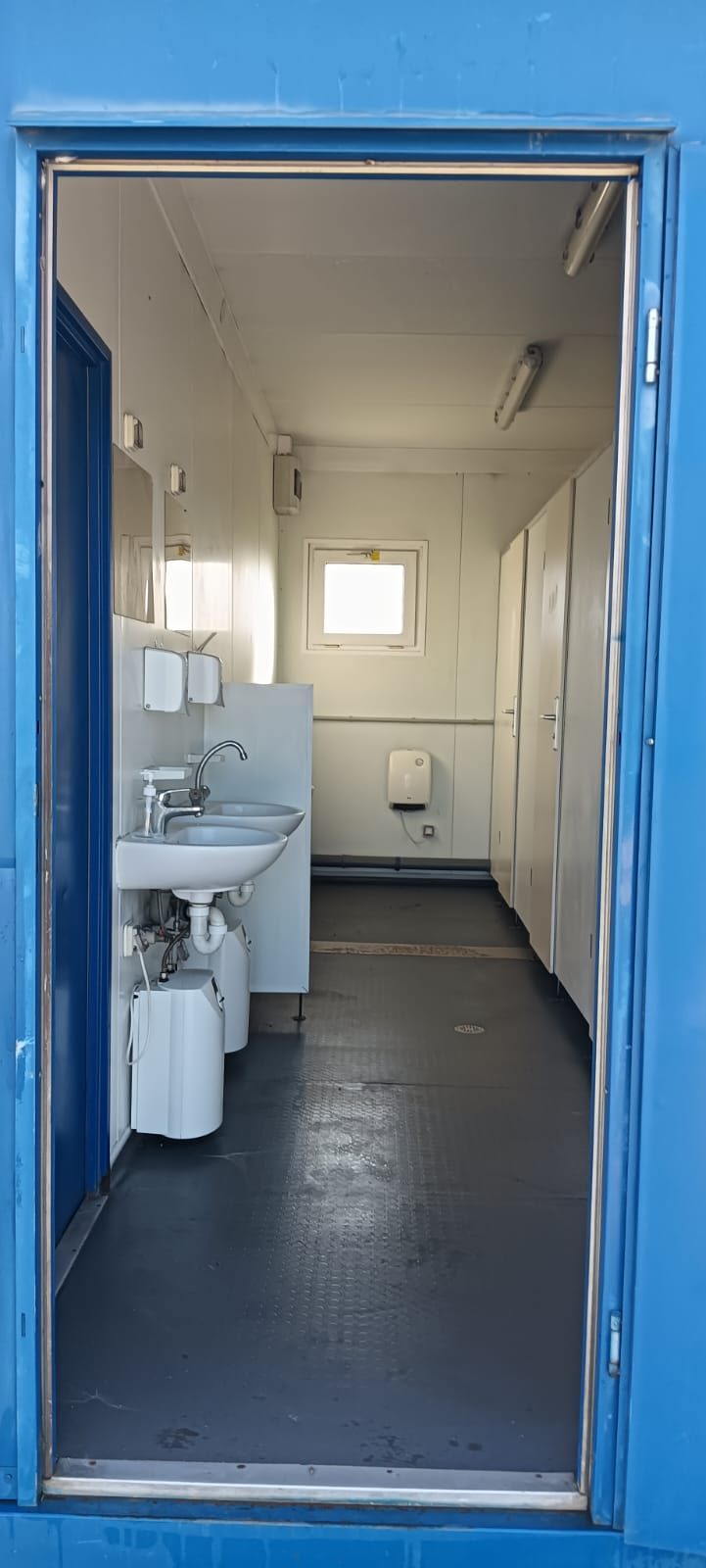 Sanitärcontainer 20'